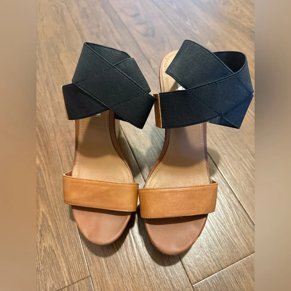 Steve Madden wedge sandal
